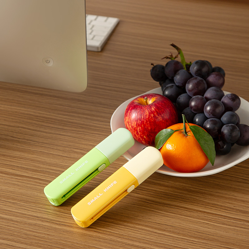 Cuchillo de fruta 3 en 1