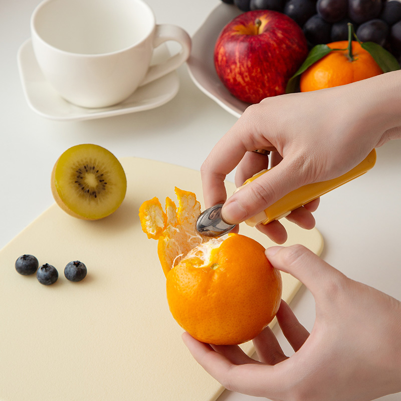 Cuchillo de fruta 3 en 1
