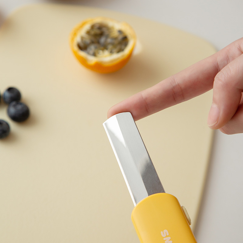 Cuchillo de fruta 3 en 1