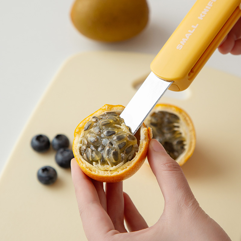 Cuchillo de fruta 3 en 1