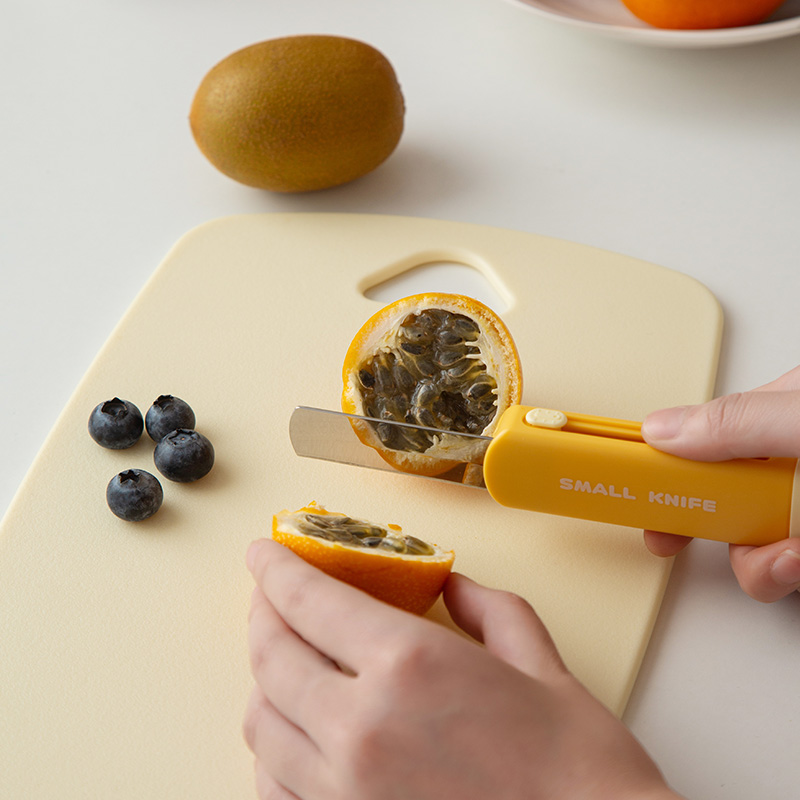 Cuchillo de fruta 3 en 1